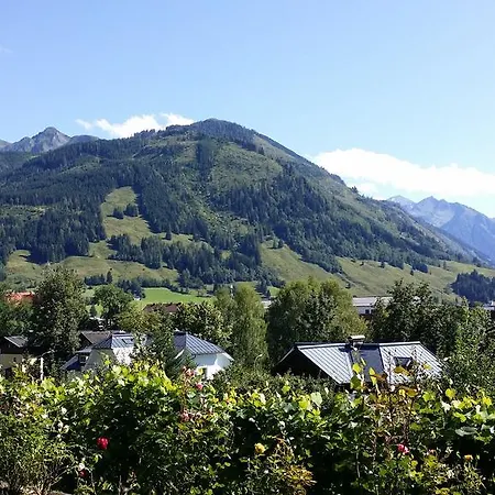 Antonia Fusch an der Glocknerstraße